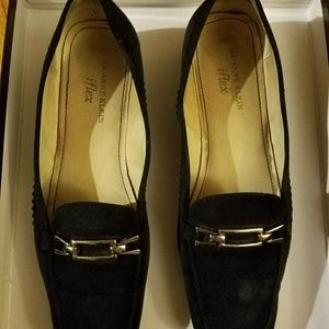 Ann Klein iflex suede
